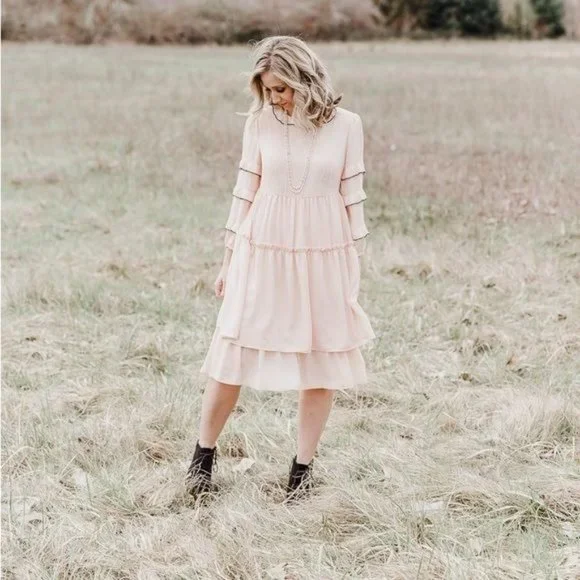 who what wear pink dress Rosala Is Making Us Believe in Millennial Pink Again